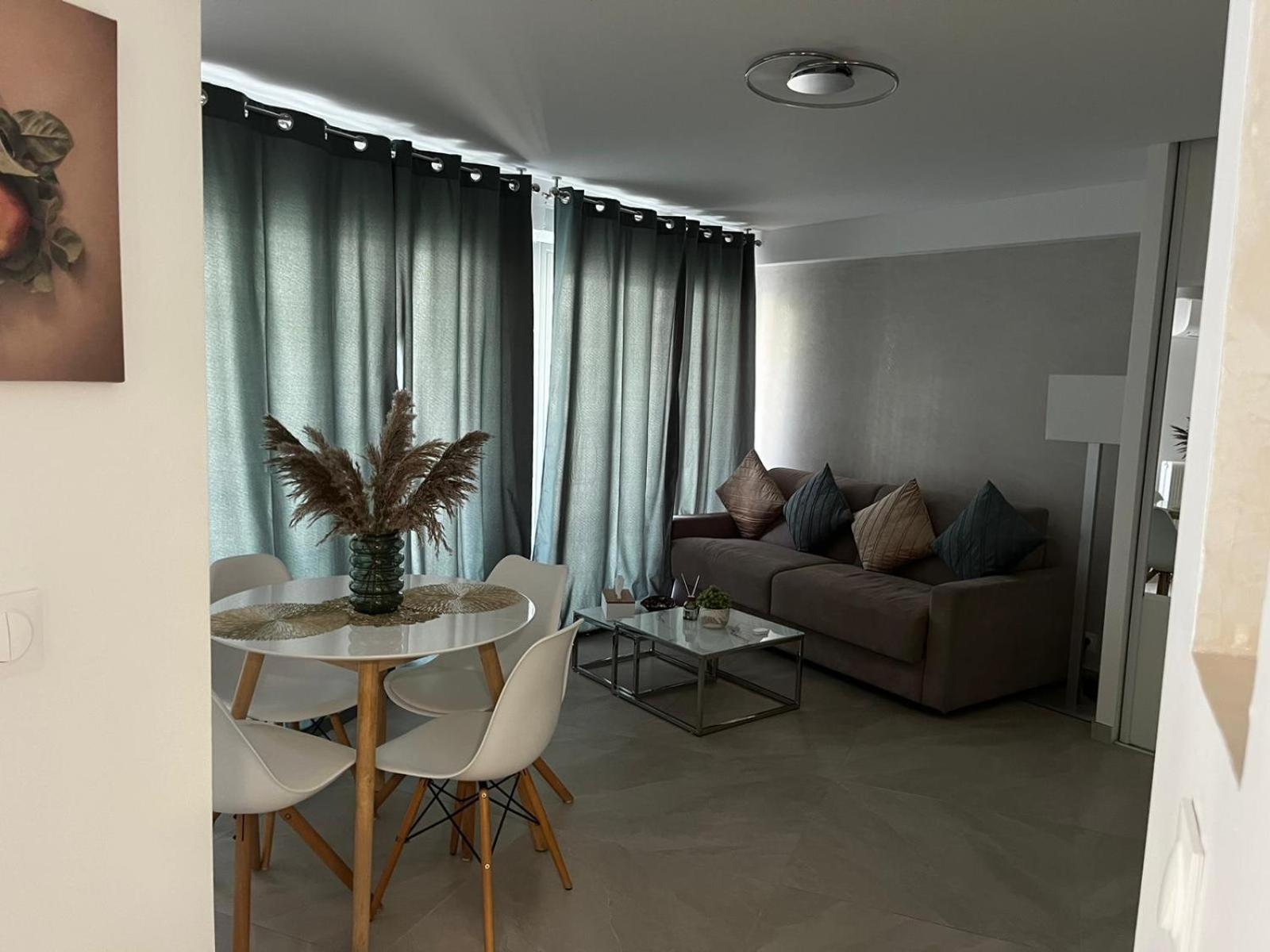 Charmant Studio - Centre Ville De คานส์ ภายนอก รูปภาพ